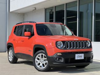 Used 2016 Jeep Renegade Latitude image 1