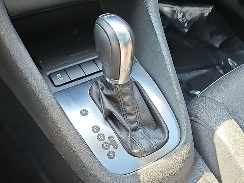 Used 2014 Volkswagen Jetta TDI FWD image 14