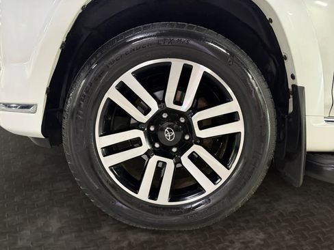 Used 2016 Toyota 4Runner Limited AWD/4WD image 21