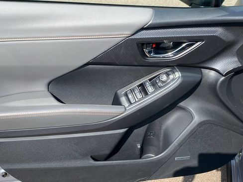 Certified 2025 Subaru Crosstrek 2.5i Limited w/ Crosstrek Mirror Package AWD/4WD image 17