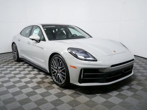 New 2026 Porsche Panamera RWD image 25