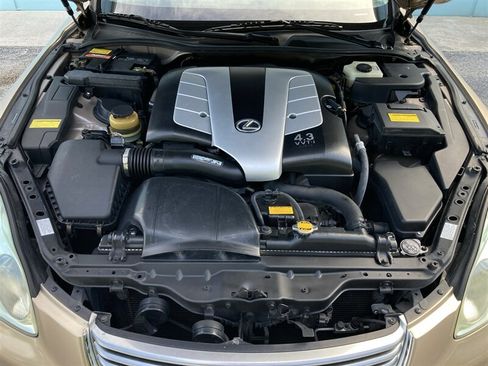Used 2005 Lexus SC 430 Convertible RWD image 33