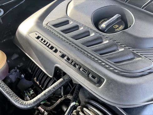 Used 2023 Jeep Wagoneer L 4WD image 29