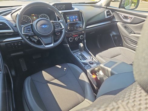 Certified 2023 Subaru Forester Premium AWD/4WD image 3