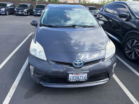 Used 2012 Toyota Prius Three FWD image 2