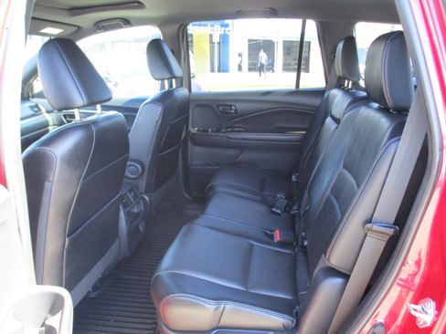 Certified 2023 Honda Passport EX-L image 13