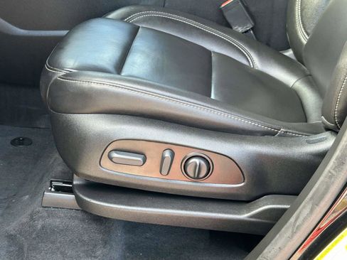 Used 2023 Chevrolet Traverse LT w/ LPO, Floor Liner Package image 19