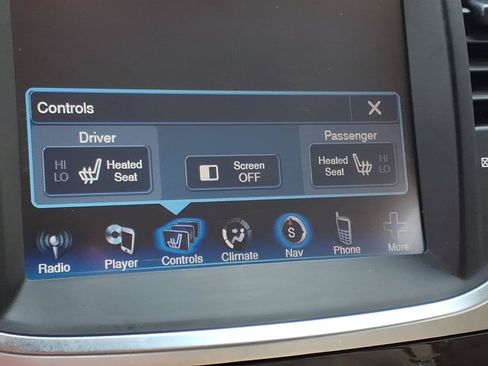 Used 2014 Chrysler 300 w/ Driver Convenience Group RWD image 11