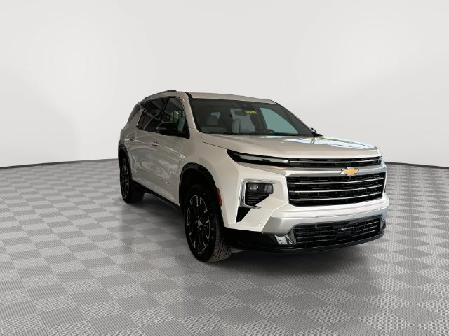 Certified 2024 Chevrolet Traverse RS FWD image 2