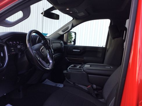 Used 2020 GMC Sierra 2500 SLE w/ SLE Value Package; AWD/4WD image 6
