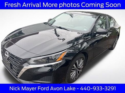 Used 2025 Nissan Altima 2.5 SV FWD image 1