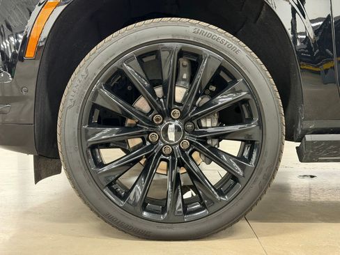 Certified 2025 Cadillac Escalade ESV Sport Platinum w/ LPO, ONYX Package AWD/4WD image 12