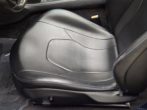 Used 2019 Ferrari Portofino image 33