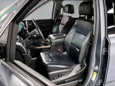 Used 2019 Chevrolet Tahoe LT w/ Luxury Package image 20