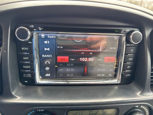 Used 2004 Toyota Sequoia SR5 image 27