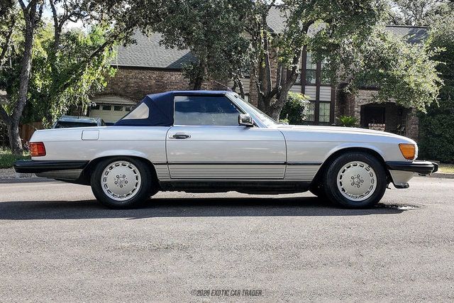 Used 1988 Mercedes-Benz 560 SL image 9