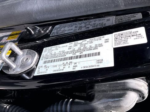 Used 2021 Ford Escape SE FWD image 31