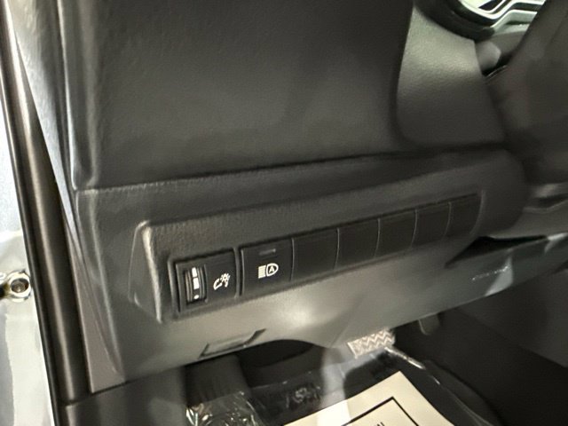 Used 2026 Toyota Corolla LE FWD image 21