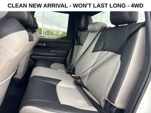 Used 2024 Toyota Tacoma TRD Sport image 13