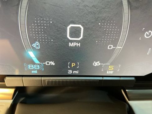 Used 2024 GMC Hummer EV 3X w/ Battery Pack, 24 Module Pack AWD/4WD image 11