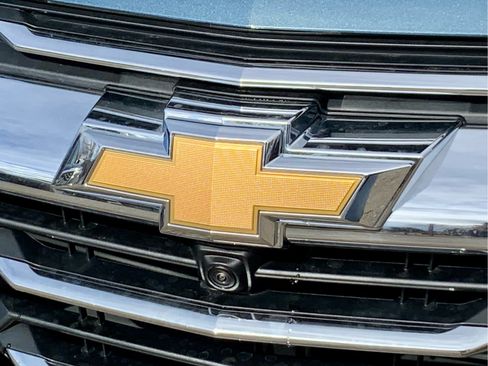 New 2026 Chevrolet Equinox LT w/ Safety and Technology Package FWD image 18