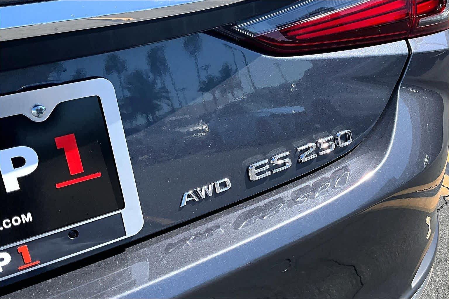 Used 2023 Lexus ES 250 w/ Premium Package AWD/4WD image 10