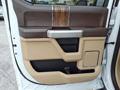 Used 2019 Ford F150 Lariat w/ Equipment Group 502A Luxury image 22