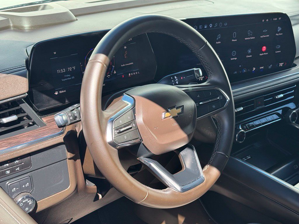 Used 2025 Chevrolet Tahoe LT RWD image 19