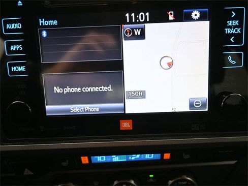 Used 2019 Toyota Tacoma TRD Off-Road image 3