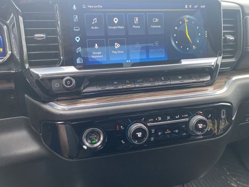 Used 2023 Chevrolet Silverado 1500 LT AWD/4WD image 13