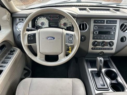 Used 2011 Ford Expedition EL XLT image 13