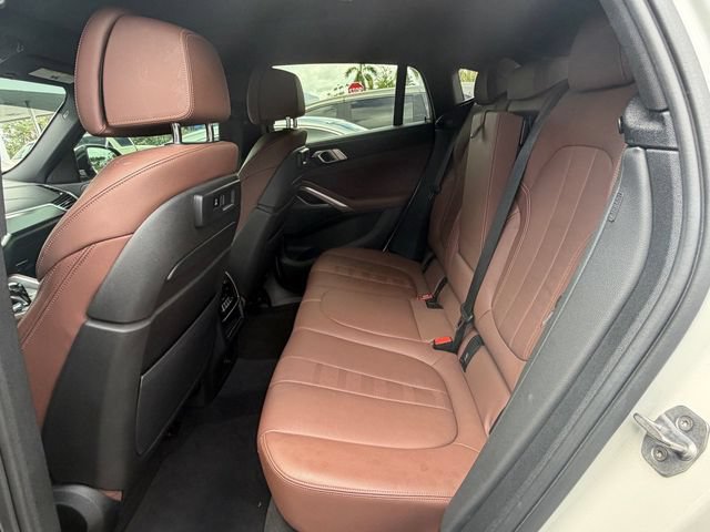 Used 2020 BMW X6 sDrive40i w/ Premium Package RWD image 4