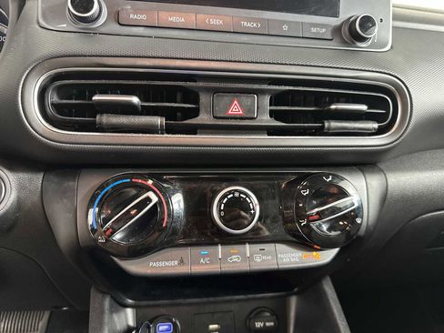 Certified 2023 Hyundai Kona SEL AWD/4WD image 20