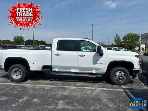 Used 2024 Chevrolet Silverado 3500 LTZ w/ LTZ Plus Package AWD/4WD image 3