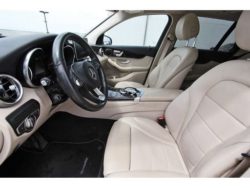 Used 2016 Mercedes-Benz GLC 300 image 4