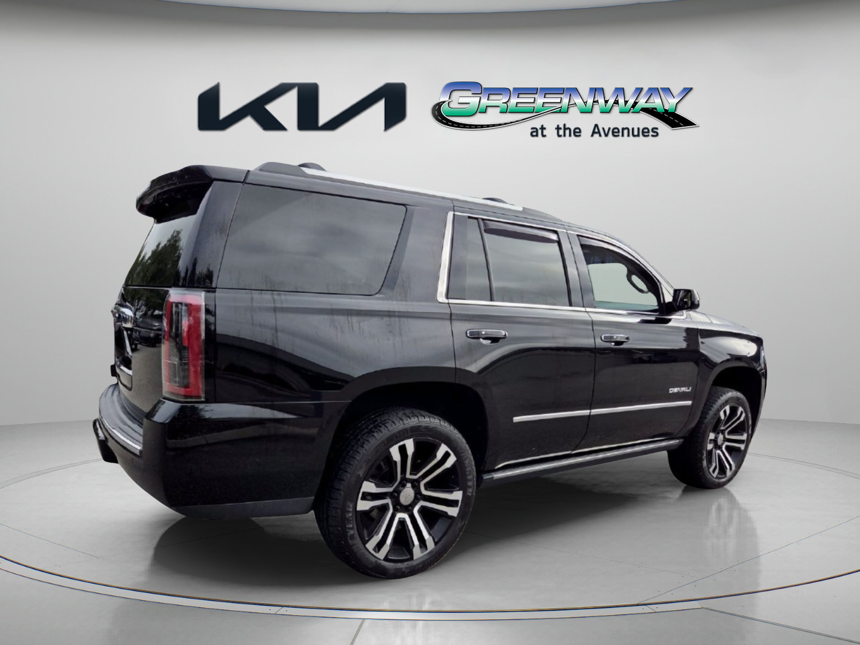Used 2020 GMC Yukon Denali w/ Open Road Package AWD/4WD image 7