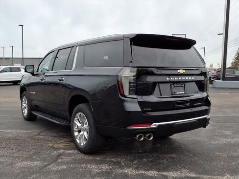 New 2026 Chevrolet Suburban Premier w/ Sun And Tow Package AWD/4WD image 17