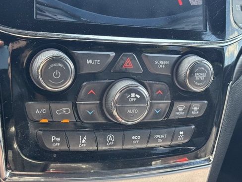 Used 2020 Jeep Grand Cherokee Altitude AWD/4WD image 30