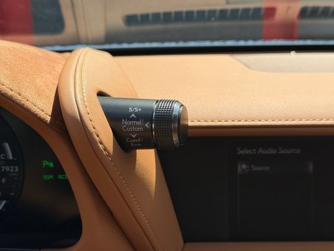 Used 2021 Lexus LC 500 Convertible w/ Touring Package RWD image 28