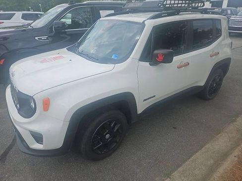 Used 2021 Jeep Renegade Sport w/ Sport Appearance Group AWD/4WD image 2