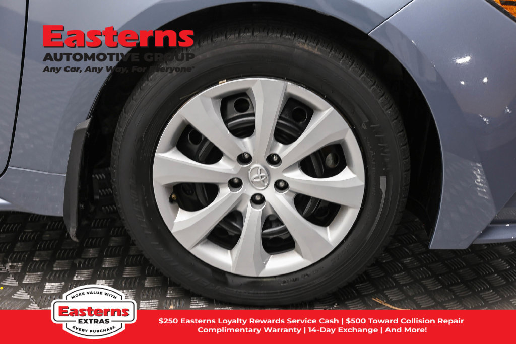 Used 2024 Toyota Corolla LE FWD image 31