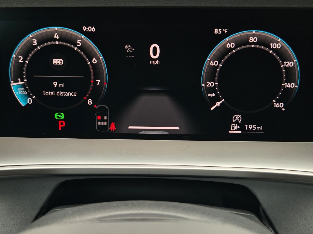 New 2026 Volkswagen Tiguan SE R-Line FWD image 13