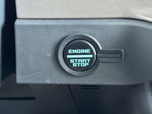 Used 2025 Ford Bronco Outer Banks AWD/4WD image 25