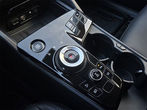 Used 2024 Kia Sportage EX w/ EX Premium Package image 20