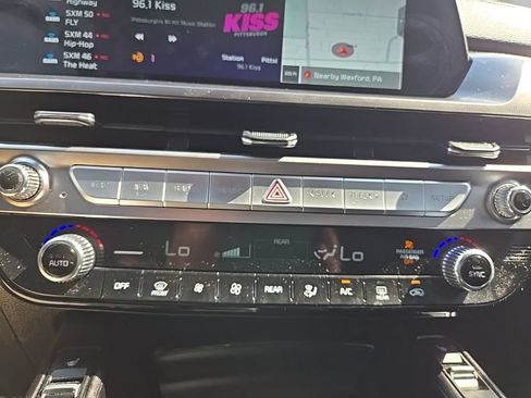 Certified 2024 Kia Telluride S w/ S Sunroof Package AWD/4WD image 22