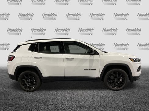 Certified 2026 Jeep Compass Latitude AWD/4WD image 11