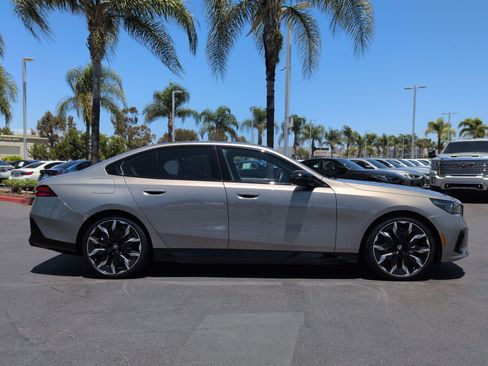 Used 2025 BMW i5 M60 w/ Premium Package AWD/4WD image 11