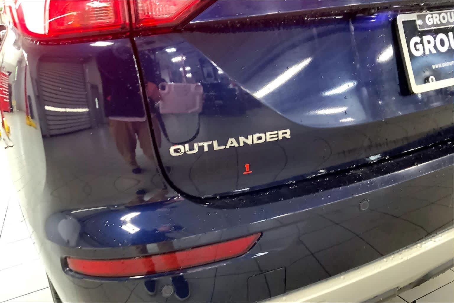 Used 2024 Mitsubishi Outlander SE AWD/4WD image 32