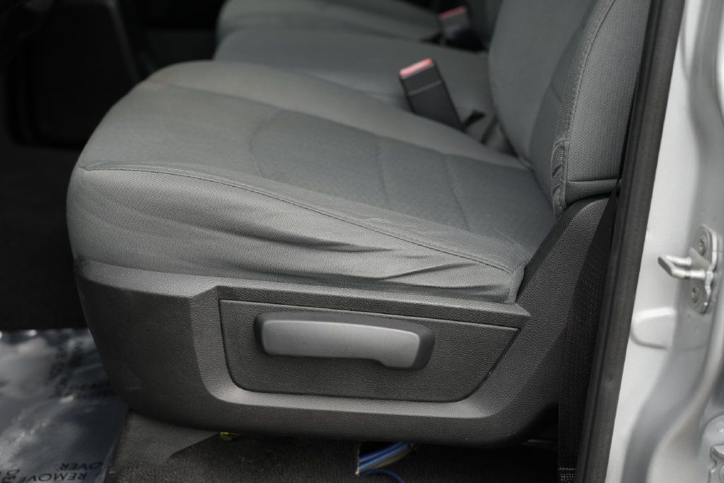 Used 2014 RAM 1500 Express AWD/4WD image 17
