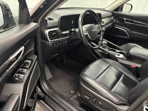 Used 2025 Kia Telluride S AWD/4WD image 17